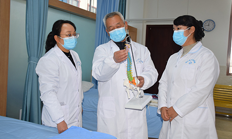 “银龄医师”张尧：用良方守护百姓健康